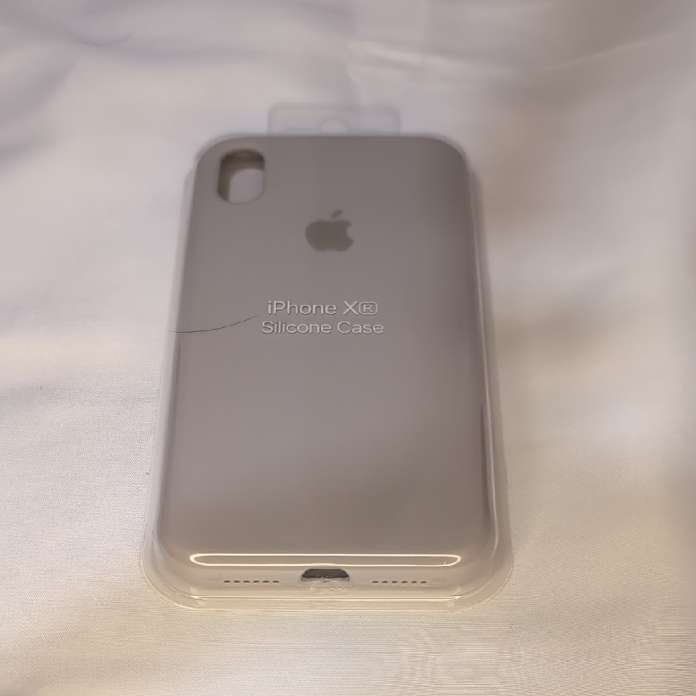 Apple iPhone XR Silicone Cover in Light Gray